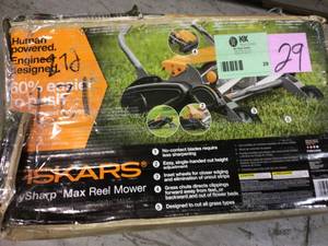 18 in. Cut Manual Push Non-Electric Walk Behind Reel Mower by Fiskars Customer Returns See Pictures&nbsp