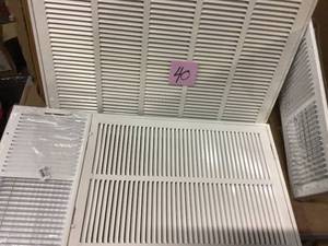25 in. Wide x 16 in. High Return Air Filter Grille of Steel in White by Venti Air Customer Returns See Pictures&nbsp