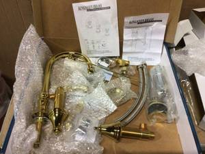 Kingston Brass KS2982CFL Century Widespread Bathroom Faucet with Brass Pop-Up, Polished Brass Customer Returns See Pictures&nbsp