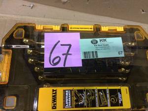SAE Combination Wrench Set (8-Piece) by DEWALT Customer Returns See Pictures&nbsp