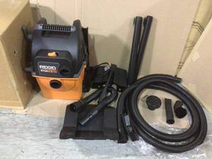 5 Gal. 5.0-Peak HP Portable Wall-Mountable WetDry Shop Vacuum with Filter, Hose and Accessories by RIDGID