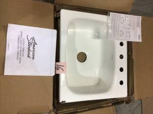 lot 16 image: Quince Drop-in Cast Iron 25 in. 4-Hole Single Bowl Kitchen Sink in Brilliant White PLEASE SEE PHOTO PEELING DAMAGE Customer Returns See Pictures