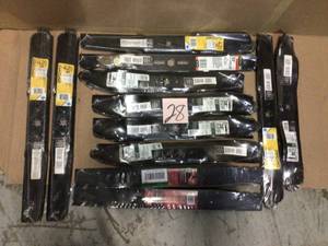 lot 28 image: BIG LOT OF Cub Cadet Original Equipment High Lift Blade Set for Select 42 in. Riding Lawn M Customer Returns See Pictures