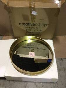 lot 31 image: Medium Round Gold Modern Mirror (23 in. H x 23 in. W) Customer Returns See Pictures