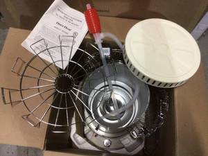 lot 33 image: Portable Convection Kerosene Heater Provides 23,800 Btus of Warmth by DuraHeat Customer Returns See Pictures