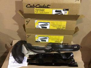 lot 73 image: Original Equipment 42 in. Mulching Kit with Blades for Lawn Tractors and Zero Turn Mowers (2012 and After) Customer Returns See Pictures