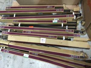 lot 93 image: Mix and Match 36 in. - 72 in. Single Curtain Rod in Matte Black Customer Returns See Pictures