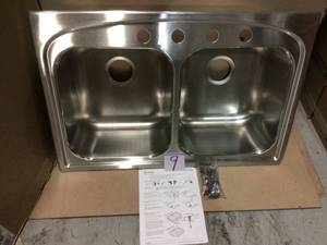 Pergola Drop-In Stainless Steel 33 in. 4-Hole Double Bowl Kitchen Sink by Elkay Customer Returns See Pictures