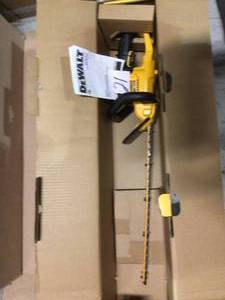 22 in. 20V MAX Lithium-Ion Cordless Hedge Trimmer (Tool Only) by DEWALT Customer Returns See Pictures