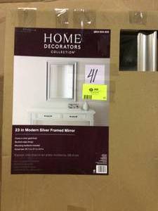 Medium Rectangle Silver Beveled Glass Classic Mirror (31 in. H x 23 in. W) Customer Returns See Pictures