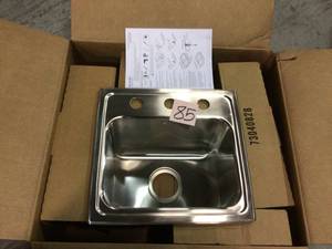 Lustertone Drop-In Stainless Steel 17 in. 3-Hole Single Bowl Kitchen Sink with 10 in. Bowl by Elkay Customer Returns See Pictures