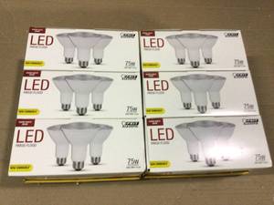 lot 11 image: 75-Watt Equivalent (3000K) PAR30 LED Flood Light Bulb, Warm White (18-Pack) Customer Returns See Pictures 