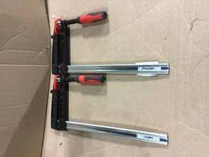 lot 89 image: TG Series 16 in. Bar Clamp with Composite Plastic Handle and 7 in. Throat Depth by BESSEY Customer Returns See Pictures 