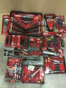 lot 64 image: MIX LOT OF HUSKY TOOLS Customer Returns See Pictures 
