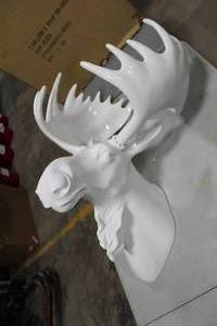 lot 973 image: Z Gallerie Moose Head Wall Dcor White 23Lx19Wx29H (in box)