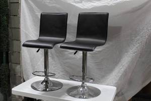 lot 1056 image: Lot of (2) Metal Pedestal Bar Chair with Black Adjustable Height Seat and Footrest 16Wx19Dx37H