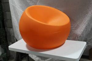 lot 1078 image: Kul Designs Outdoor Chair Lighted Orange 34Dx26H