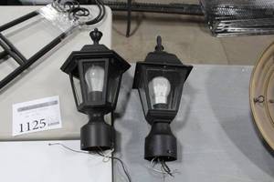 lot 1125 image: Lot of (2) Light Pole Topper Light Fixture 16H