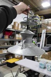 lot 1124 image: Metal Light Fixture 12Dx21H