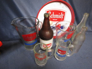 lot 73 image: Schmidt pitcher, tray, bottle, Osce...