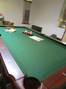 lot 3 image: Sportcraft pool table, includes cue...