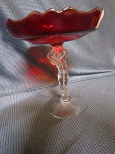 lot 92 image: Cambridge glass crystal nude figura...