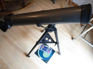 lot 105 image: Galileo telescope FS-90 Reflective ...