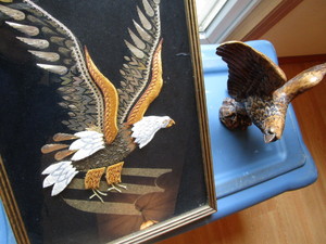 lot 112 image: Eagle art, 13x18 plastic eagle...