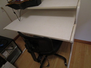 lot 120 image: Computer desk 38Lx24Dx22H, top s...