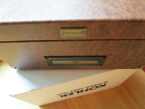 lot 159 image: Philco suitcase turntable CD player...
