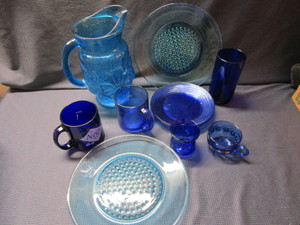 lot 176 image: Cobalt & light blue with plates, pi...