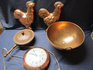 lot 180 image: Copper Sessions kitchen clock - wo...