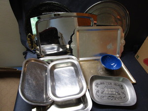 lot 198 image: Serving trays, bread trays, Shriner...