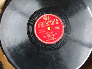 lot 211 image: Records, 78s, qty 24...