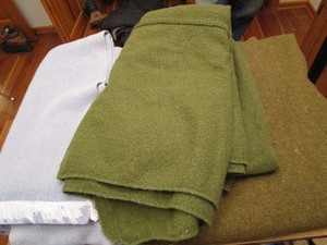 lot 278 image: Wool blankets with green Army...