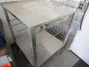 lot 22 image: Stainless table 26.5x27x38 to  t...