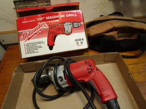 lot 327 image: Milwaukee 12 Magnum drill...
