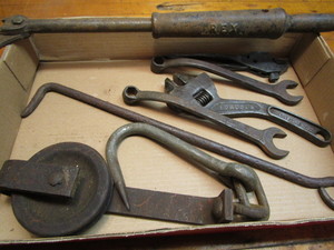 lot 329 image: Vintage Ford wrenches, Eifel Geared...