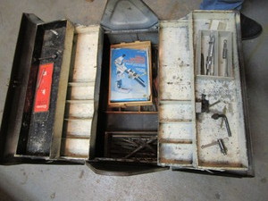 lot 366 image: Toolbox, drill attachment, bits, pu...