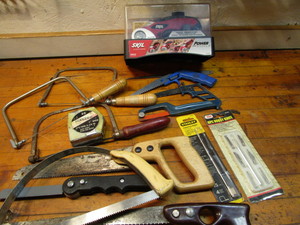 lot 379 image: Saws with coping, sheetrock, Skil P...