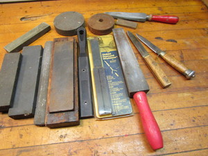lot 386 image: Collector knife - made by Broderna ...