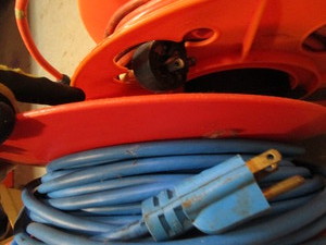 lot 390 image: Power cords & reel - three with sho...