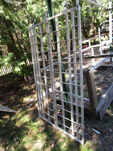 lot 418 image: Folding loading ramps 20x 66L ope...