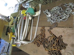 lot 435 image: Chain, sprinkler, metal bin...