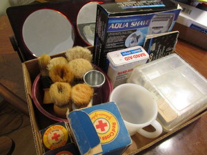 lot 495 image: Electric razor, blades, vintage sha...