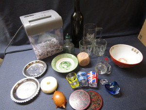 lot 500 image: Fellows table shredder, wood turtle, ...