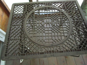 lot 506 image: Cast floor grate approx 31x25...