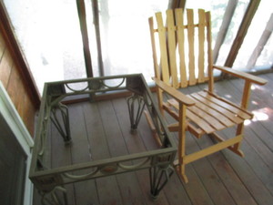 lot 507 image: Metal frame table 24x22H - no gla...