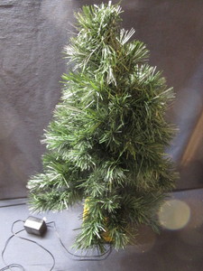 lot 514 image: Fiber optic Christmas tree approx 2...