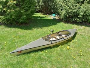 lot 8 image: Phoenix 1998 Poke boat, 13ft with m...